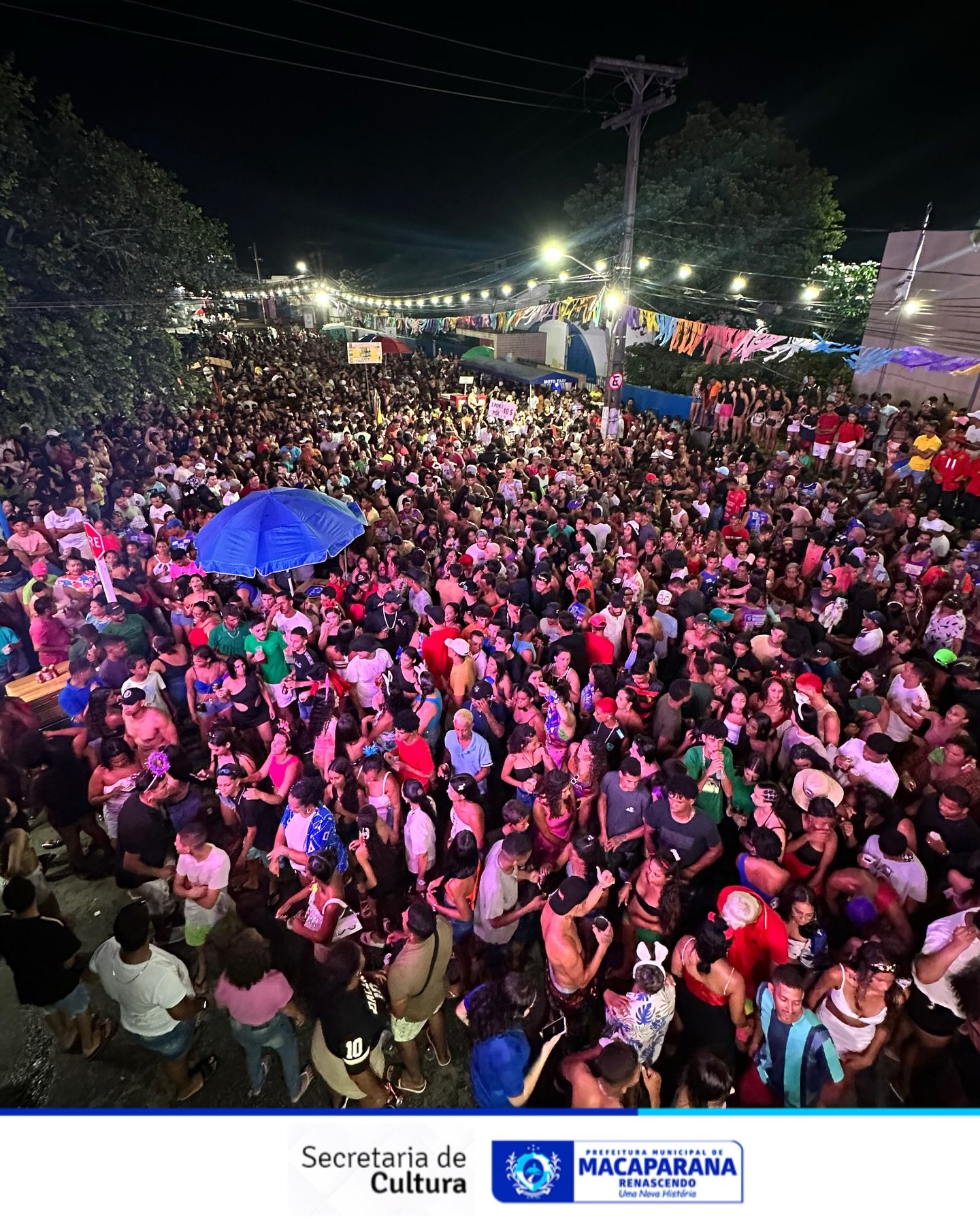 Bloco do Rasteiro arrasta multidão e anima a segunda de Carnaval!